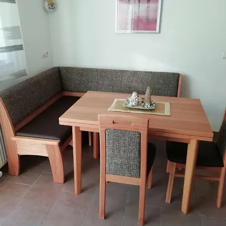 Gaestehaus Michael דירה *