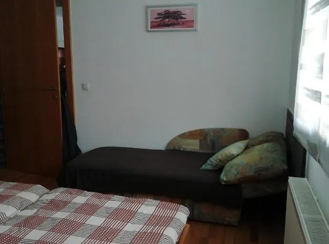 アパート Gaestehaus Michael Navis