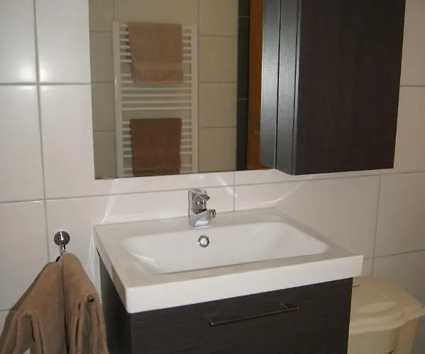 アパート Gaestehaus Michael Navis